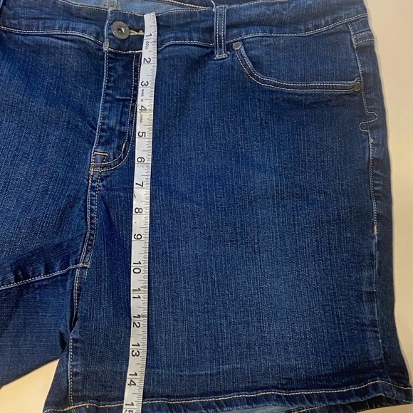 Torrid Denim Jean Shorts size 20 - Picture 6 of 8
